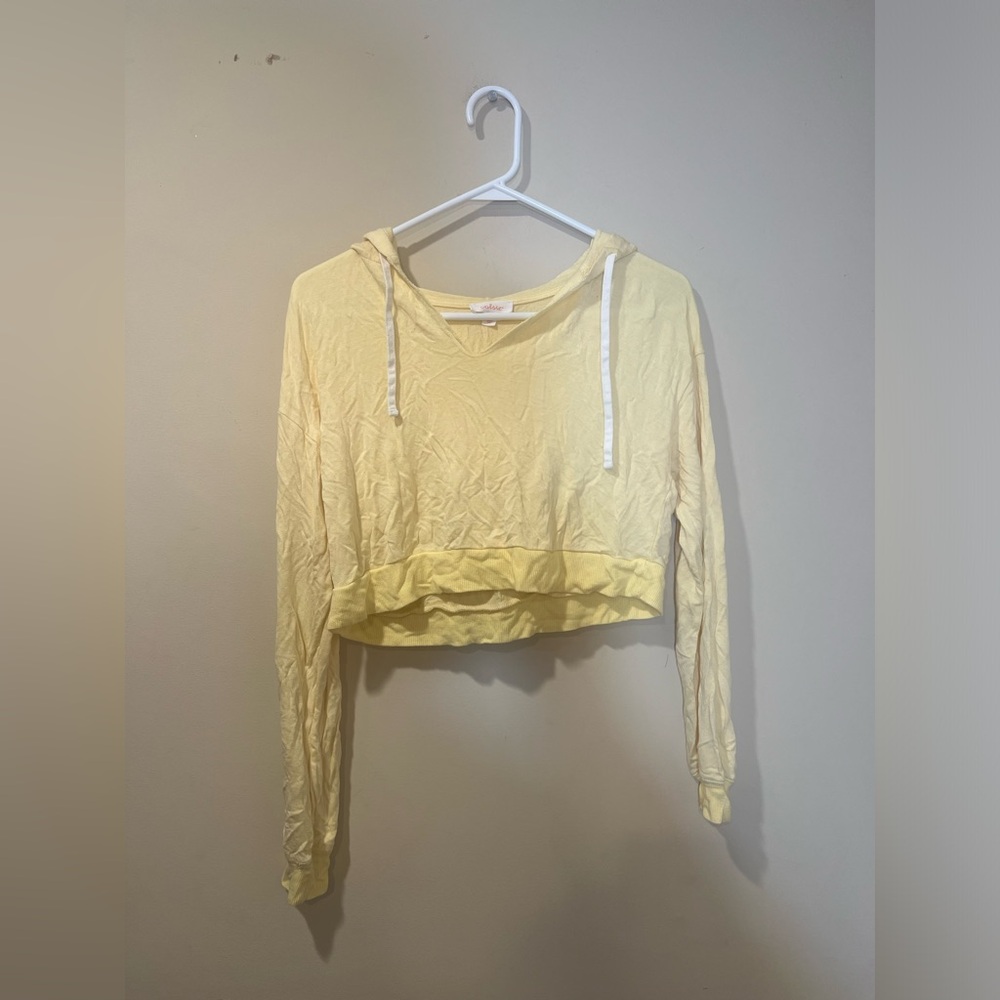 Colsie Cropped Long Sleeve